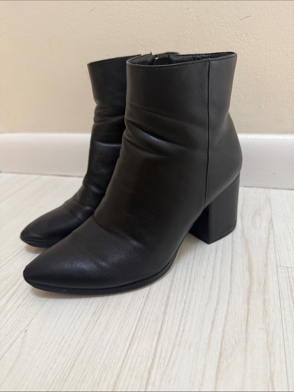 IDIFU Black Block Heel Ankle Boots